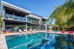 Balam Beach Villa - Modern 4 Bedroom Ocean Front Villa with Pool